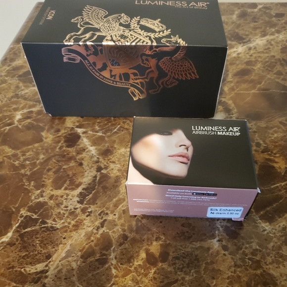 Luminess Air Brush Make up PRICE FIRM!!! - Picture 3 of 16